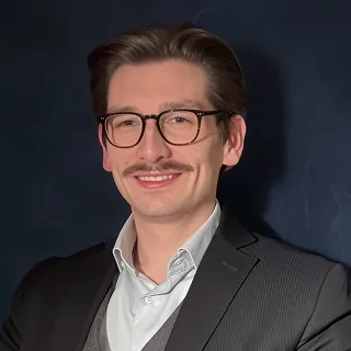 Porträtfoto von Paul Jäckel, Fachliche Leitung Forensik bei memozero